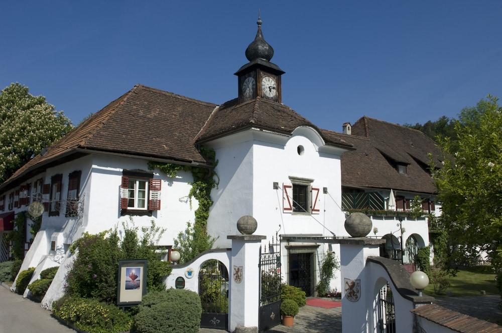 Hotel Schloss Leonstain Pörtschach am Wörthersee Exterior foto